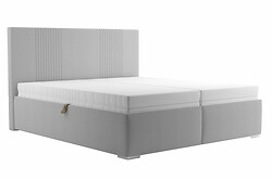 
	
		Manželská posteľ DARCY je ideálnou voľbou pre milovníkov kvalitného spánku.
	
		 
	
		Ložná plocha 180x200 cm poskytne dostatok miesta pre pohodlný odpočinok dvoch dospelých osôb.
	
		Matrace je potrebné dokúpiť samostatne, môžeš si tak vybrať presne taký matrac, ako potrebuješ.
	
		Ďalšou výhodou tejto manželskej postele je úložný priestor, ktorý je prístupný z boku postele.
	
		 
	
		Vysoké, elegantne prešité čelo dodá spálni elegantný charakter.
	
		Neutrálne farebné prevedenie Enjoy 20 Silver umožní jednoduché doladenie ostatného zariadenia spálne a doplnkov k posteli.
	
		Hravo tak vytvoríš oázu pokoja a oddychu na načerpanie energie do nových dní.
	
		 
	
		Vlastnosti postele DARCY:
	
		• 2× pevný lamelový rošt bez polohovania, 28 lamiel, nosnosť 130 kg
	
		• Výška ložnej plochy po rošt: 37,5 cm
	
		• Úložný priestor s prístupom zboku pomocou plynových piestov.
	
		• Posteľ neobsahuje matrace. Potrebné dokúpiť matrac v rozmere 180x200 alebo 90x200 (2 ks).
	
		• Odporúčaná výška matraca: 22 cm
	
		• Farba: Enjoy 20 Silver (látka)
	
		• Dodávaná v demonte.
	
		 
	
		Farba postele na Vašom monitore sa nemusí zhodovať so skutočným farebným prevedením produktu.


	 
