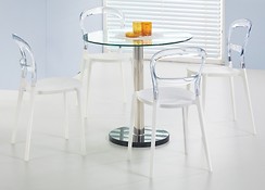  Okrúhly jedálenský stôl CYRYL pomôže dotvoriť interiér modernej kuchyne. 
• Ideálny pre 4 osoby a svojimi úspornými rozmermi vhodný do menších priestorov. 
• Vrchnú časť tvorí číre sklo a konštrukcia je z chrómovej ocele spevnená mramorovým podstavcom.
• Stôl je dodávaný v demonte a montáž je veľmi jednoduchá.
• Cena neobsahuje stoličky.
